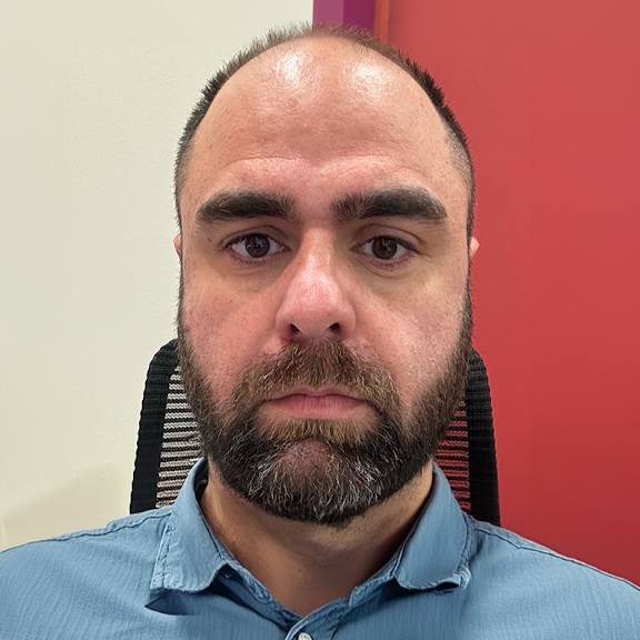 Διονύσης Ηλιόπουλος - Digital Marketing Strategist και Website Developer της Promoters, ειδικός σε SEO και performance marketing στην Καλαμάτα